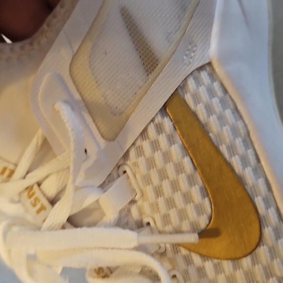 Nike Air Max Bella Tr 2 Sneakers - Picture 13 of 13